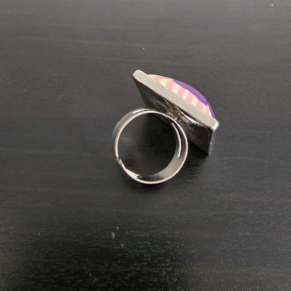 Purple flower ring, size adjustable - Picture 4 of 7